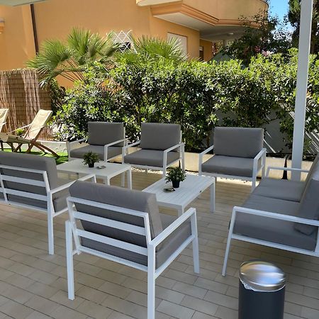 Hotel Barbiani Riccione Exterior photo