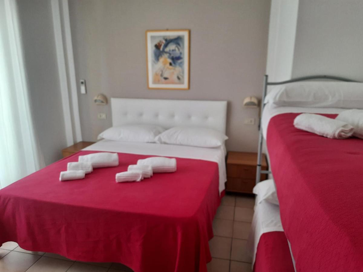 Hotel Barbiani Riccione Exterior photo