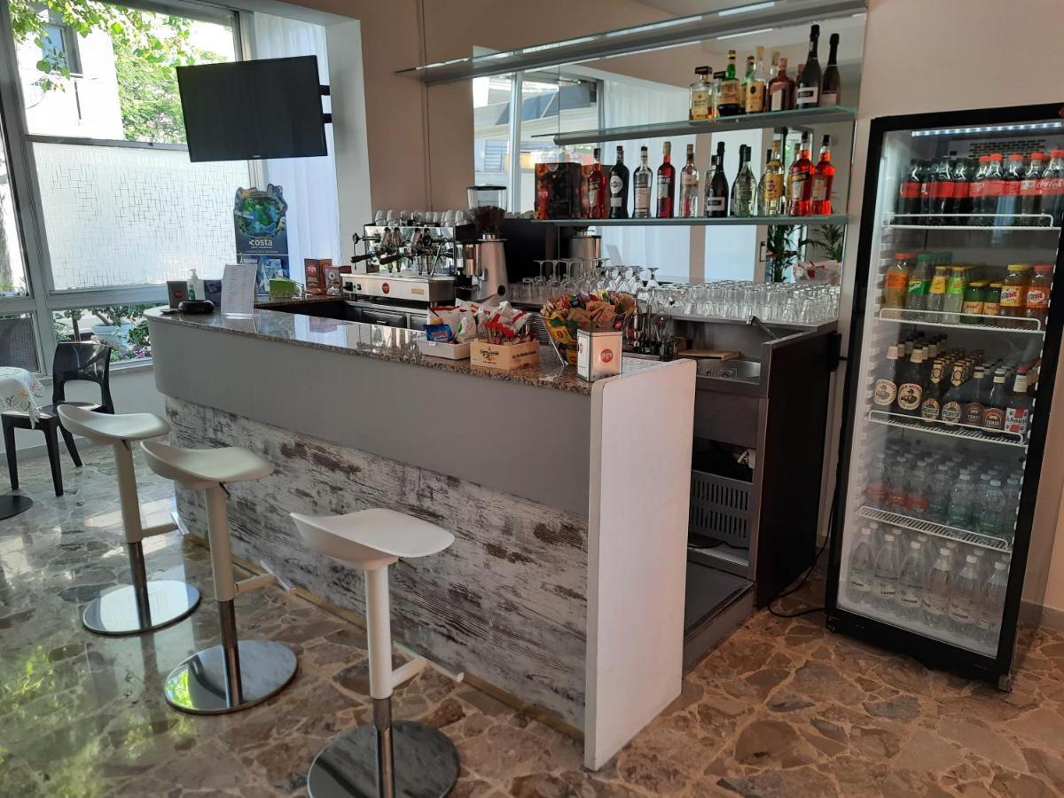 Hotel Barbiani Riccione Exterior photo
