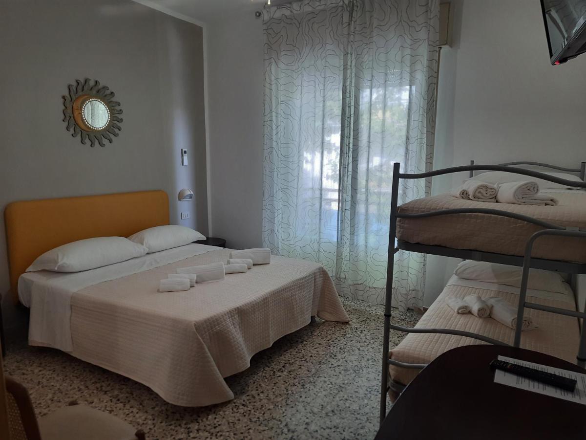 Hotel Barbiani Riccione Exterior photo