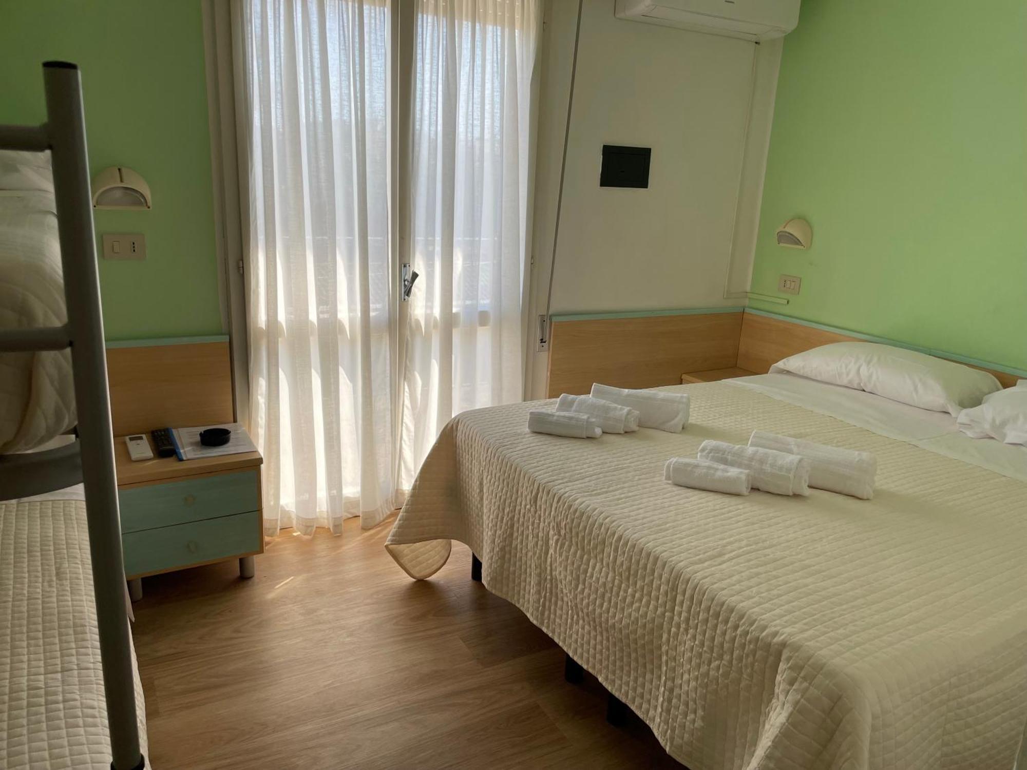 Hotel Barbiani Riccione Exterior photo
