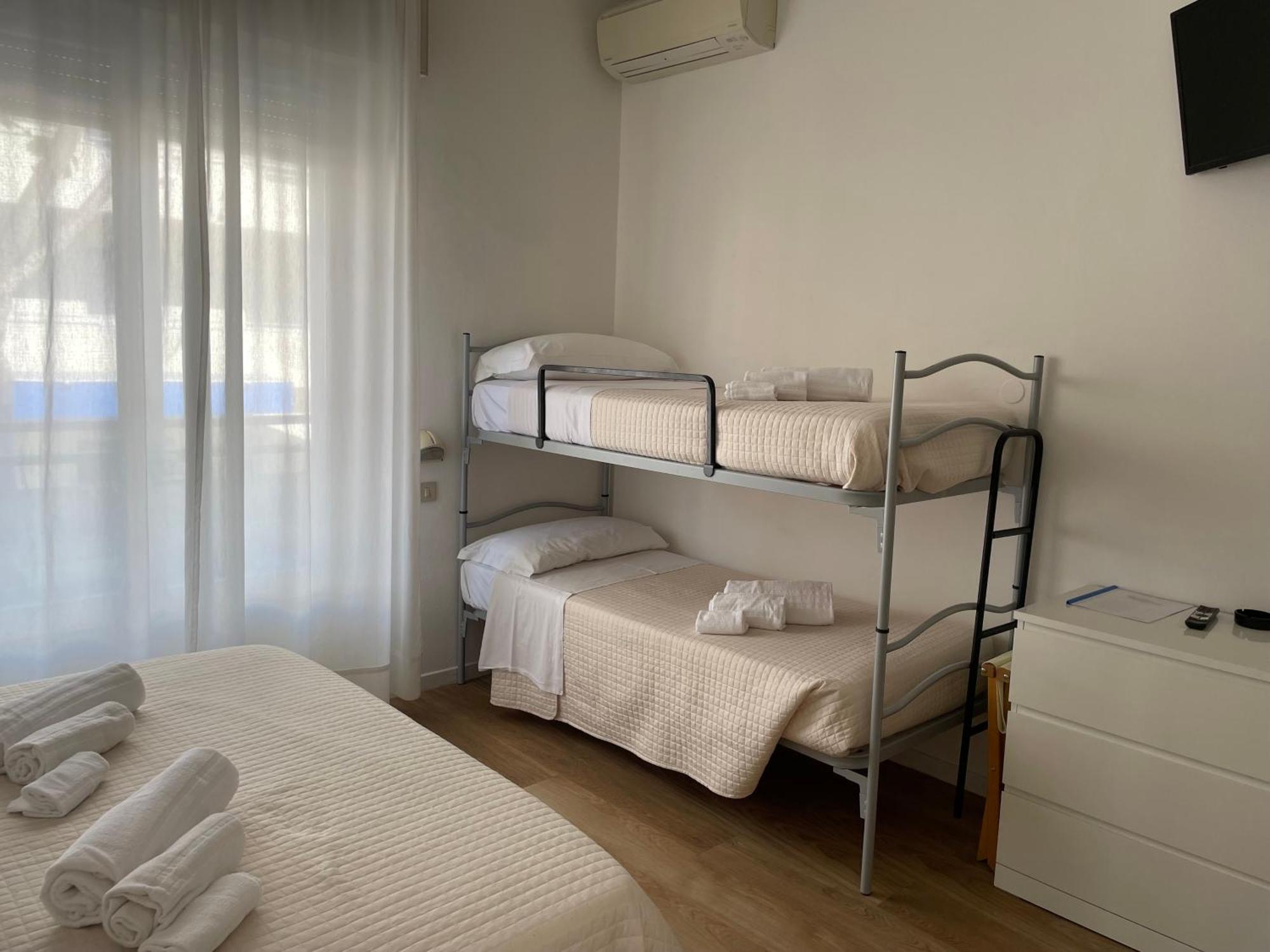 Hotel Barbiani Riccione Exterior photo