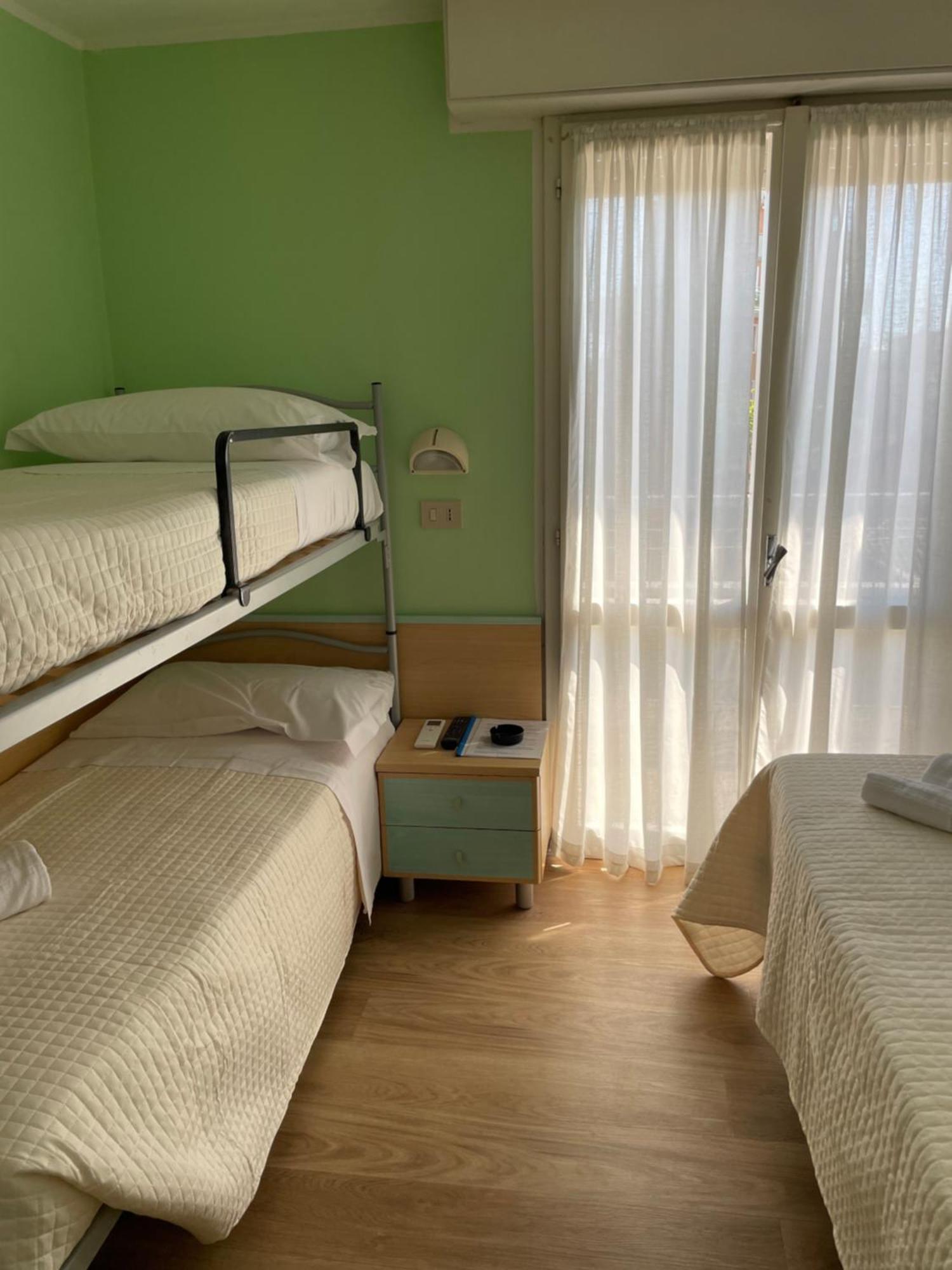Hotel Barbiani Riccione Exterior photo